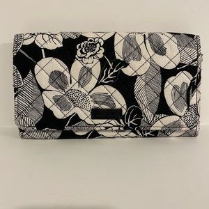 Vera Bradley Bedford Bloom RFID Wallet